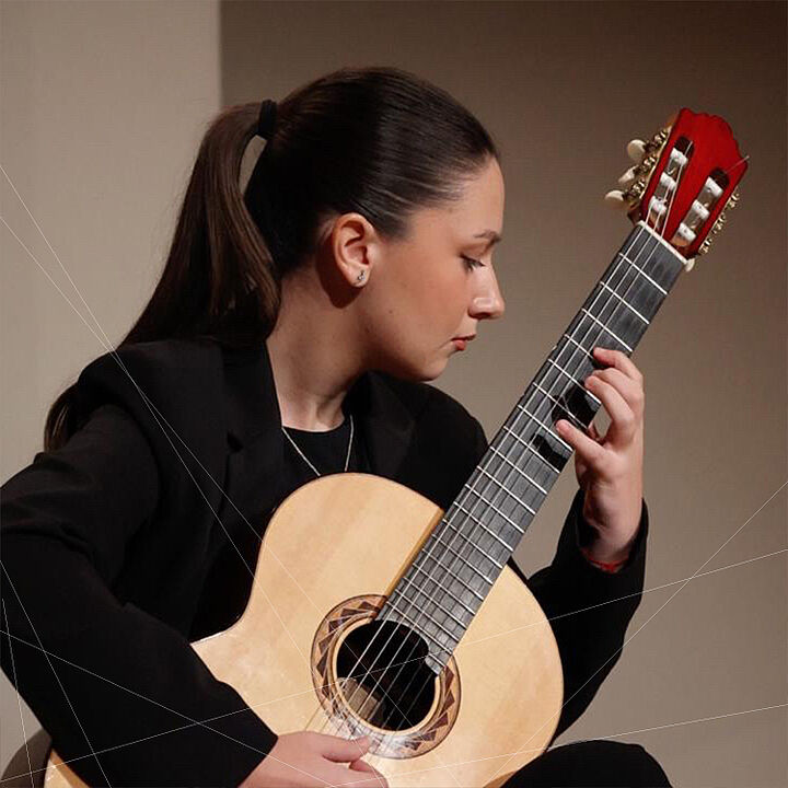 Bilyana Lazarova décroche le 3e prix du concours international du Pleven Guitar Festival